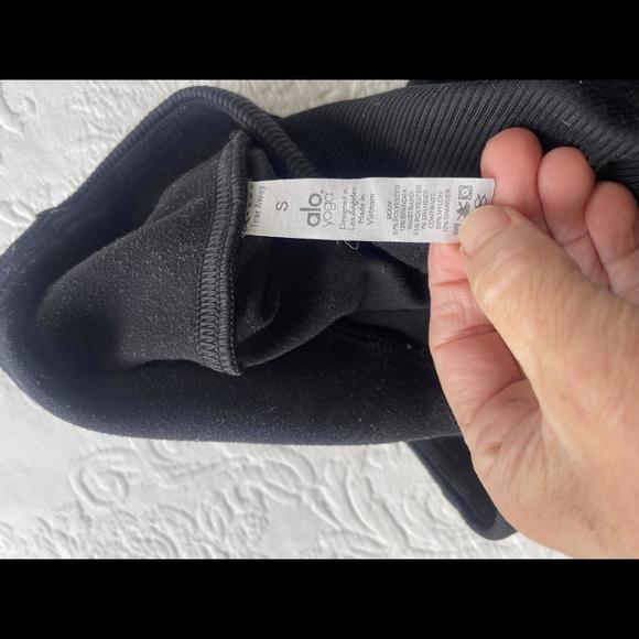 Alo yoga lounge soft leggings size small - Picture 4 of 4